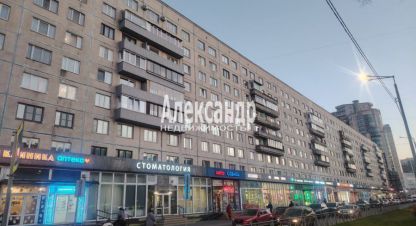 Купить квартиру 2-х комнатную, 44.7 кв. м. Фотография №1 Продам квартиру 2-х комнатную с общей площадью 44.7м2, 9/9 эт., Калининский район, г. Санкт-Петербург, Санкт-Петербург, Россия, агентство Александр-Недвижимость. Фотография №1