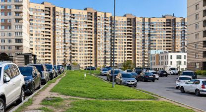 Купить квартиру 1 комнатную, 33 кв. м. Фотография №1 Продам квартиру 1 комнатную с общей площадью 33м2, 3/17 эт., на улице Шоссе в лаврики, г. Мурино, Ленинградская обл., Россия, агентство ТЕРРАСА. Фотография №1