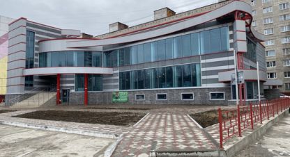 Сдам торговое помещение с общей площадью 837.3м2, на улице Омская, г. Нижневартовск, Ханты-Мансийский авт. окр., Россия, агентство Интернет-партнер. Фотография №1