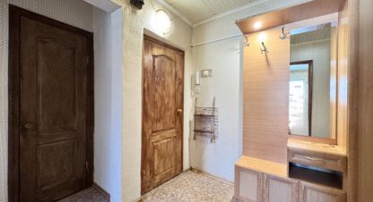 Продам квартиру 3-х комнатную с общей площадью 55.2м2, 2/5 эт., на улице Дружбы ул, Бежицкий район, г. Брянск, Брянская обл., Россия, агентство Интернет-партнер. Фотография №1