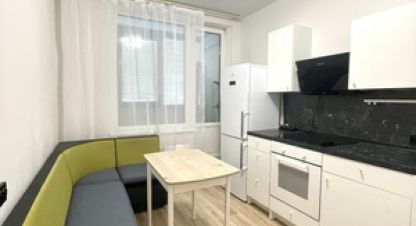 Сдам квартиру 1 комнатную с общей площадью 30.7м2, 3/15 эт., на улице Пражская ул, г. Заневскоеское поселение, кудрово, Ленинградская обл., Россия, агентство Интернет-партнер. Фотография №1