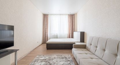 Продам квартиру 1 комнатную с общей площадью 51.4м2, 4/16 эт., на улице Аделя Кутуя, Советский район, г. Казань, Татарстан респ., Россия, агентство Интернет-партнер. Фотография №1