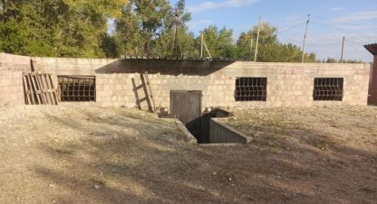 Купить дом 5-ти комнатную, 125.4 кв. м. Фотография №1 Продам дом 5-ти комнатный с общей площадью 125.4м2, г. Куйбышев, Волгоградская обл., Россия, агентство Агентство недвижимости Партнёр. Фотография №1