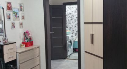 Купить квартиру 3-х комнатную, 62.2 кв. м., Россия, г. Усть-Илимск. Фотография №9