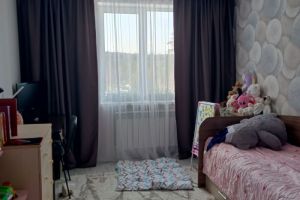 Продам квартиру 3-х комнатную с общей площадью 62.2м2, 5/5 эт., на улице Надежды, Правый берег район, г. Усть-Илимск, Иркутская обл., Россия, агентство Агентство Недвижимости "ЖФ-Илим"