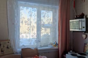 Продам квартиру 3-х комнатную с общей площадью 62.6м2, 1/5 эт., на улице Булгакова, Левый берег район, г. Усть-Илимск, Иркутская обл., Россия, агентство Агентство Недвижимости "ЖФ-Илим"