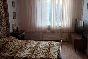 Продам квартиру 2-х комнатную с общей площадью 58м2, 7/9 эт., на улице Героев труда, Правый берег район, г. Усть-Илимск, Иркутская обл., Россия, агентство Агентство Недвижимости "ЖФ-Илим"