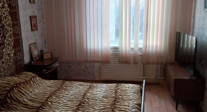 Продам квартиру 2-х комнатную с общей площадью 58м2, 7/9 эт., на улице Героев труда, Правый берег район, г. Усть-Илимск, Иркутская обл., Россия, агентство Агентство Недвижимости ЖФ-Илим. Фотография №1