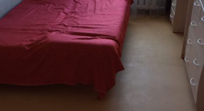 Продам квартиру 2-х комнатную с общей площадью 43.7м2, 5/5 эт., на улице Братское шоссе, Левый берег район, г. Усть-Илимск, Иркутская обл., Россия, агентство Агентство Недвижимости ЖФ-Илим. Фотография №1