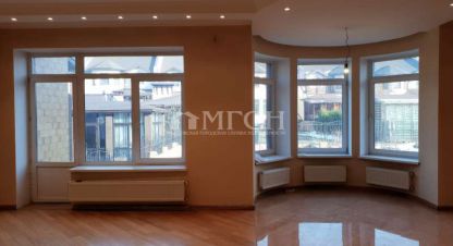 Купить 8-ти комнатную коттедж/дачу в г. Юрлово. Фотография №2