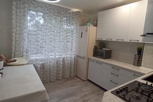 Продам квартиру 2-х комнатную с общей площадью 48м2, 4/5 эт., на улице Циолковского, Северо-западный район, г. Таганрог, Ростовская обл., Россия, агентство агентство недвижимости "Мир Жилья" 