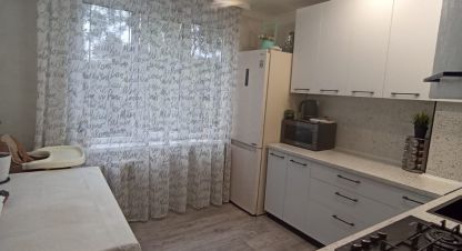 Продам квартиру 2-х комнатную с общей площадью 48м2, 4/5 эт., на улице Циолковского, Северо-западный район, г. Таганрог, Ростовская обл., Россия, агентство агентство недвижимости Мир Жилья . Фотография №1