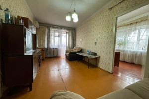 Продам квартиру 2-х комнатную с общей площадью 43.6м2, 5/5 эт., на улице Калинина, Северо-западный район, г. Таганрог, Ростовская обл., Россия, агентство агентство недвижимости "Мир Жилья" 