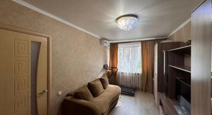 Купить квартиру 2-х комнатную, 43 кв. м. Фотография №1 Продам квартиру 2-х комнатную с общей площадью 43м2, 1/5 эт., на улице Вишневая, г. Таганрог, Ростовская обл., Россия, агентство агентство недвижимости Мир Жилья . Фотография №1