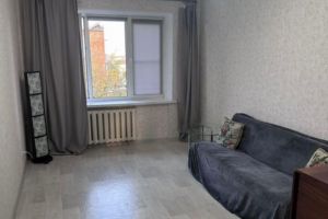 Продам квартиру 2-х комнатную с общей площадью 47.7м2, 5/5 эт., на улице Проезд 5-й линейный, г. Таганрог, Ростовская обл., Россия, агентство агентство недвижимости "Мир Жилья" 