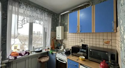 Продам квартиру 2-х комнатную с общей площадью 44.3м2, 5/5 эт., на улице Липецкая ул, Ворошиловский район, г. Волгоград, Волгоградская обл., Россия, агентство Живем Дома. Фотография №1