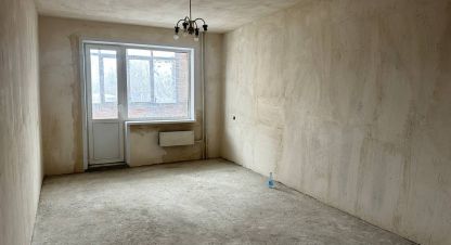 Продам квартиру 1 комнатную с общей площадью 38.5м2, 3/9 эт., на улице Им  репина ул, Краснооктябрьский район, г. Волгоград, Волгоградская обл., Россия, агентство Живем Дома. Фотография №1