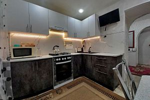 Продам квартиру 3-х комнатную с общей площадью 59.5м2, 1/5 эт., на улице Октябрьская ул, Не заполнено район, г. Средняя ахтуба рп, Волгоградская обл., Россия, агентство Живем Дома