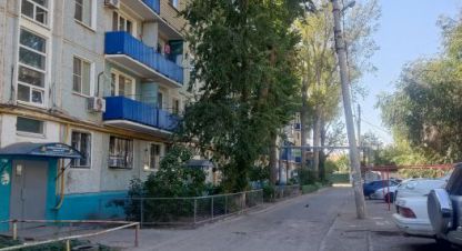 Продам квартиру 1 комнатную с общей площадью 27м2, 5/5 эт., на улице Краснопитерская, г. Астрахань, Астраханская обл., Россия, агентство Первоздание. Фотография №1