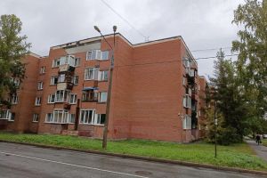 Продам квартиру 2-х комнатную с общей площадью 54.3м2, 3/4 эт., на улице Михайловская, г. Петергоф, Санкт-Петербург, Россия, агентство Bridge Estate 