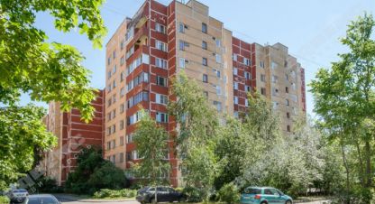 Продам квартиру 1 комнатную с общей площадью 36.8м2, 8/9 эт., на улице Шахматова, г. Петергоф, Санкт-Петербург, Россия, агентство Интернет-партнер. Фотография №1