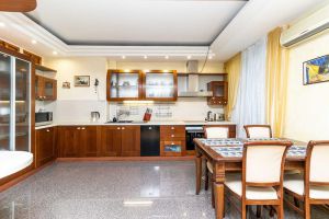 Продам квартиру 3-х комнатную с общей площадью 119.1м2, 8/9 эт., на улице Университетская ул, Центральный район, г. Сургут, Ханты-Мансийский авт. окр., Россия, агентство Интернет-партнер Продам квартиру 3-х комнатную с общей площадью 119.1м2, 8/9 эт., на улице Университетская ул, Центральный район, г. Сургут, Ханты-Мансийский авт. окр., Россия, агентство Интернет-партнер