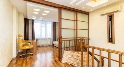 Купить 3-х комнатную квартиру на улице Университетская ул г. Сургут. Фотография №4