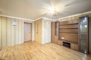 Продам квартиру 2-х комнатную с общей площадью 58.9м2, 6/10 эт., на улице Красный маяк ул, Володарский район, г. Брянск, Брянская обл., Россия, агентство Интернет-партнер