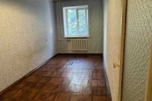 Продам квартиру 2-х комнатную с общей площадью 45м2, 2/5 эт., на улице Київська, г. Бровары , Киевская обл., Украина, агентство Aspo.biz