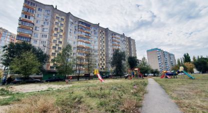 Продам квартиру 3-х комнатную с общей площадью 62м2, 1/9 эт., на улице Юных натуралистов ул, Октябрьский район, г. Липецк, Липецкая обл., Россия, агентство Интернет-партнер. Фотография №1