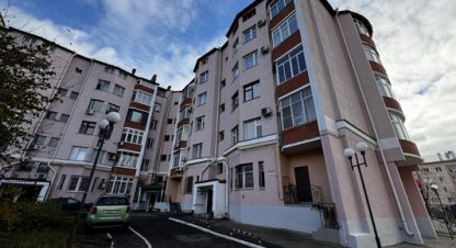 Продам квартиру 4-х комнатную с общей площадью 158.5м2, 4/5 эт., на улице Восстания ул, Московский район, г. Казань, Татарстан респ., Россия, агентство Интернет-партнер. Фотография №1