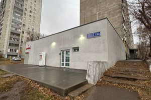 Продам торговое помещение с общей площадью 191.8м2, на улице Кулахметова, Кировский район, г. Казань, Татарстан респ., Россия, агентство Интернет-партнер