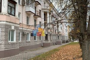 Продам квартиру 3-х комнатную с общей площадью 76м2, 3/4 эт., на улице Первомайский п, г. Первомайский, Тульская обл., Россия, агентство Интернет-партнер