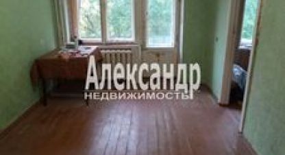 Продам квартиру 2-х комнатную с общей площадью 43.3м2, 4/5 эт., на улице Романтиков ул, г. Кириши, Ленинградская обл., Россия, агентство Интернет-партнер. Фотография №1