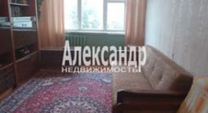 Продам квартиру 2-х комнатную с общей площадью 47.6м2, 5/5 эт., на улице Энергетиков ул, г. Кириши, Ленинградская обл., Россия, агентство Интернет-партнер. Фотография №1