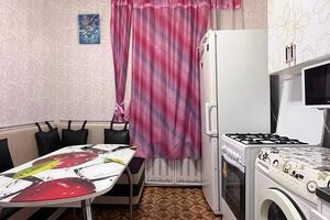 Продам квартиру 3-х комнатную с общей площадью 54.2м2, 1/2 эт., на улице Московский пр-кт, Фокинский район, г. Брянск, Брянская обл., Россия, агентство Интернет-партнер