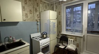 Продам квартиру 2-х комнатную с общей площадью 54м2, 2/5 эт., на улице Винокурова, г. Новочебоксарск, Чувашия респ., Россия, агентство Агентство недвижимости Ориентир. Фотография №1