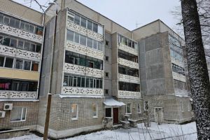 Продам квартиру 4-х комнатную с общей площадью 70.3м2, 3/5 эт., на улице Калевала ул, г. Костомукша, Карелия респ., Россия, агентство Интернет-партнер