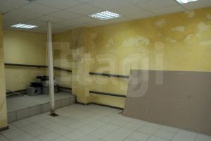 Продам торговое помещение с общей площадью 130м2, на улице Киселева, Кировский район, г. Саратов, Саратовская обл., Россия, агентство ФРК Этажи