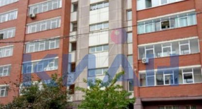 Продам квартиру 2-х комнатную с общей площадью 48м2, 8/10 эт., на улице 60 лет октября, Свердловский район, г. Красноярск, Красноярский край, Россия, агентство Интернет-партнер. Фотография №1