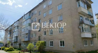 Продам квартиру 3-х комнатную с общей площадью 71м2, 2/2 эт., на улице Социалистическая, г. Тейково, Ивановская обл., Россия, агентство Вектор. Фотография №1