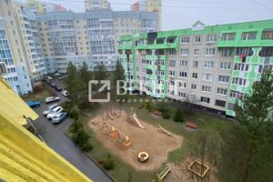 Продам квартиру 1 комнатную с общей площадью 36м2, 6/6 эт., на улице Ивановская, г. Кохма, Ивановская обл., Россия, агентство Вектор