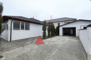 Продам дом 3-х комнатный с общей площадью 140м2, г. Заозерное , Крым авт. респ., Россия, агентство Альфа Недвижимость