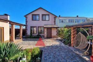 Продам дом 5-ти комнатный с общей площадью 137.4м2, г. Заозерное , Крым авт. респ., Россия, агентство Альфа Недвижимость