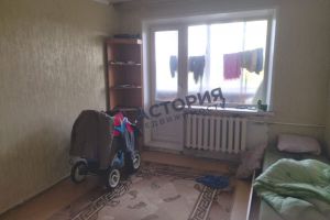 Продам квартиру 1 комнатную с общей площадью 36м2, 5/5 эт., на улице Южный мкр, Мкр южный район, г. Венёв, Тульская обл., Россия, агентство АН Астория