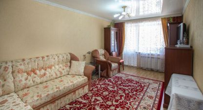 Продам квартиру 2-х комнатную с общей площадью 60м2, 2 эт., на улице Гвардейская, г. Уфа, Башкортостан респ., Россия, агентство Сеть Агентств Недвижимости ЭКСПЕРТ. Фотография №1