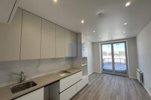 Продам квартиру 2-х комнатную с общей площадью 73.1м2, 4/12 эт., на улице Чебоксарский пр-кт, г. Чебоксары, Чувашия респ., Россия, агентство Агентство недвижимости Ориентир