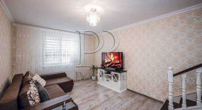 Купить 3-х комнатную квартиру в г. Софиевская Борщаговка . Фотография №2