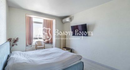 Купить 1 комнатную квартиру в г. Софиевская Борщаговка . Фотография №2