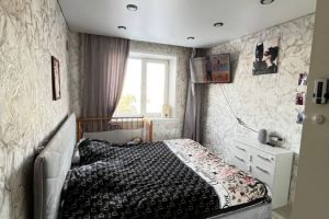 Продам квартиру 2-х комнатную с общей площадью 50.3м2, 7/9 эт., на улице Мира пр-кт, Правый берег район, г. Усть-Илимск, Иркутская обл., Россия, агентство Агентство Недвижимости "ЖФ-Илим"